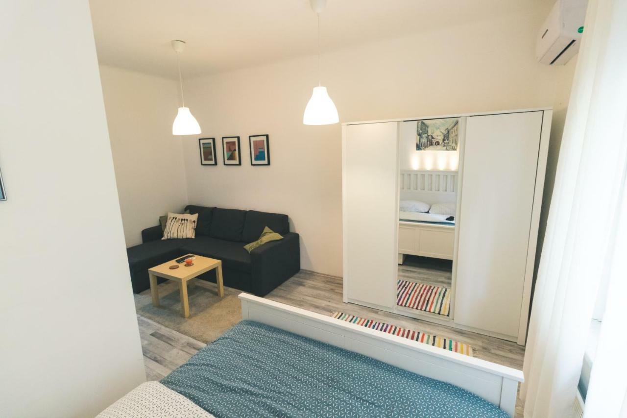 Newly Adapted Studio 88 With Free Parking Zagreb Bagian luar foto